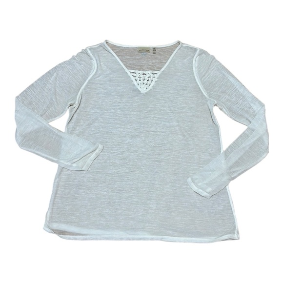 Nanette Lepore Long Sleeve White Knit Blouse Top Size Medium - Picture 1 of 13